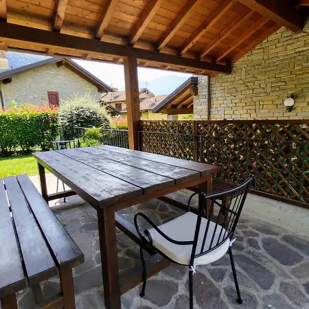 Mina By Interhome Carriola