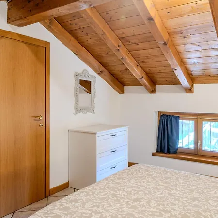 Mina By Interhome Carriola