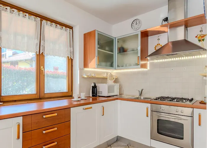 Mina By Interhome Carriola