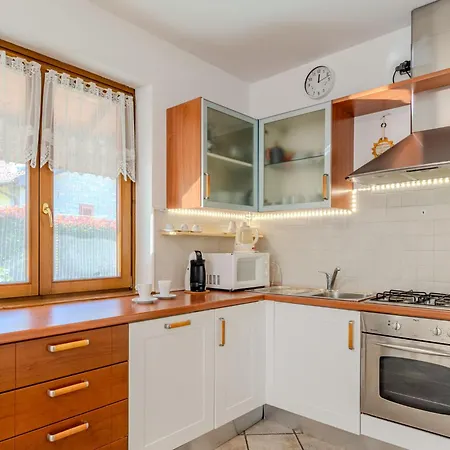 Mina By Interhome Carriola